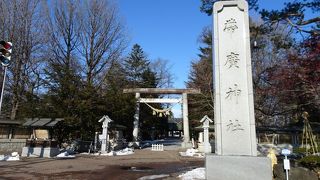 立派な大きな神社