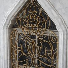 窓にちょっとした遊び心♪