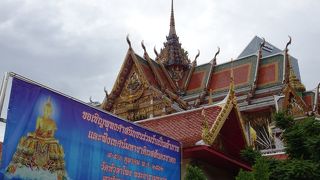 ＭＲＴの駅が目の前