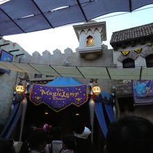 シアター入り口