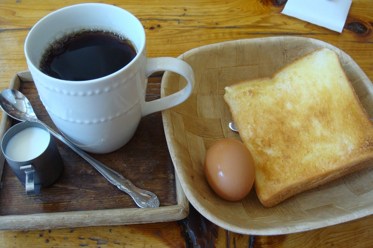 オーダーしたブレンドとモーニングサービス