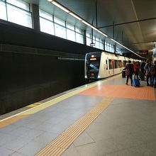 バレンシア空港駅