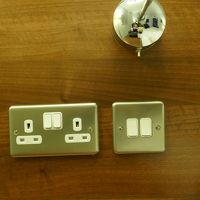 コンセントたくさん有り