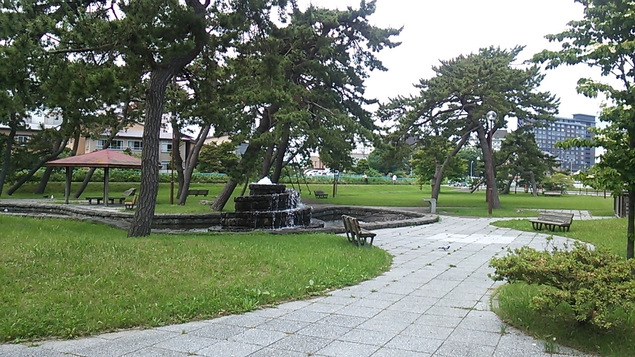 湯の川温泉街散策の休憩には良いかも…