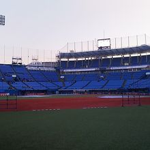 グランドに立つ！