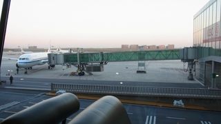 地下鉄が通っています