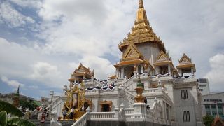 フォトジェニックな黄金大仏