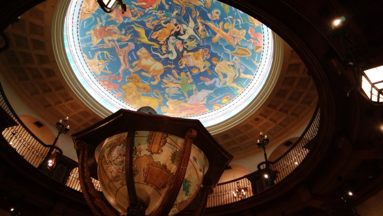 落ち着いた雰囲気で料理を楽しめます