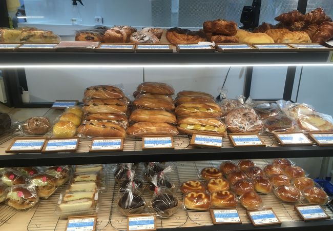 駅構内のドイツパンの店