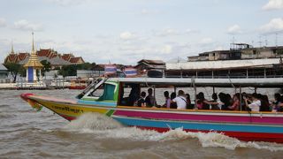 バンコクならではの交通