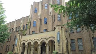 内部の見学は残念ながらできませんでしたが、外観だけでも十分に見る価値がありました。