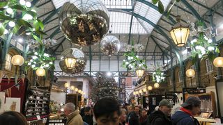 広場というよりマーケット