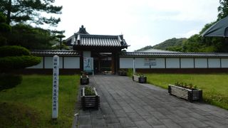 週末のみ開館が基本ですが特別展期間は毎日開館