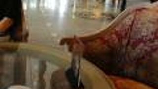 ロビーの片隅に