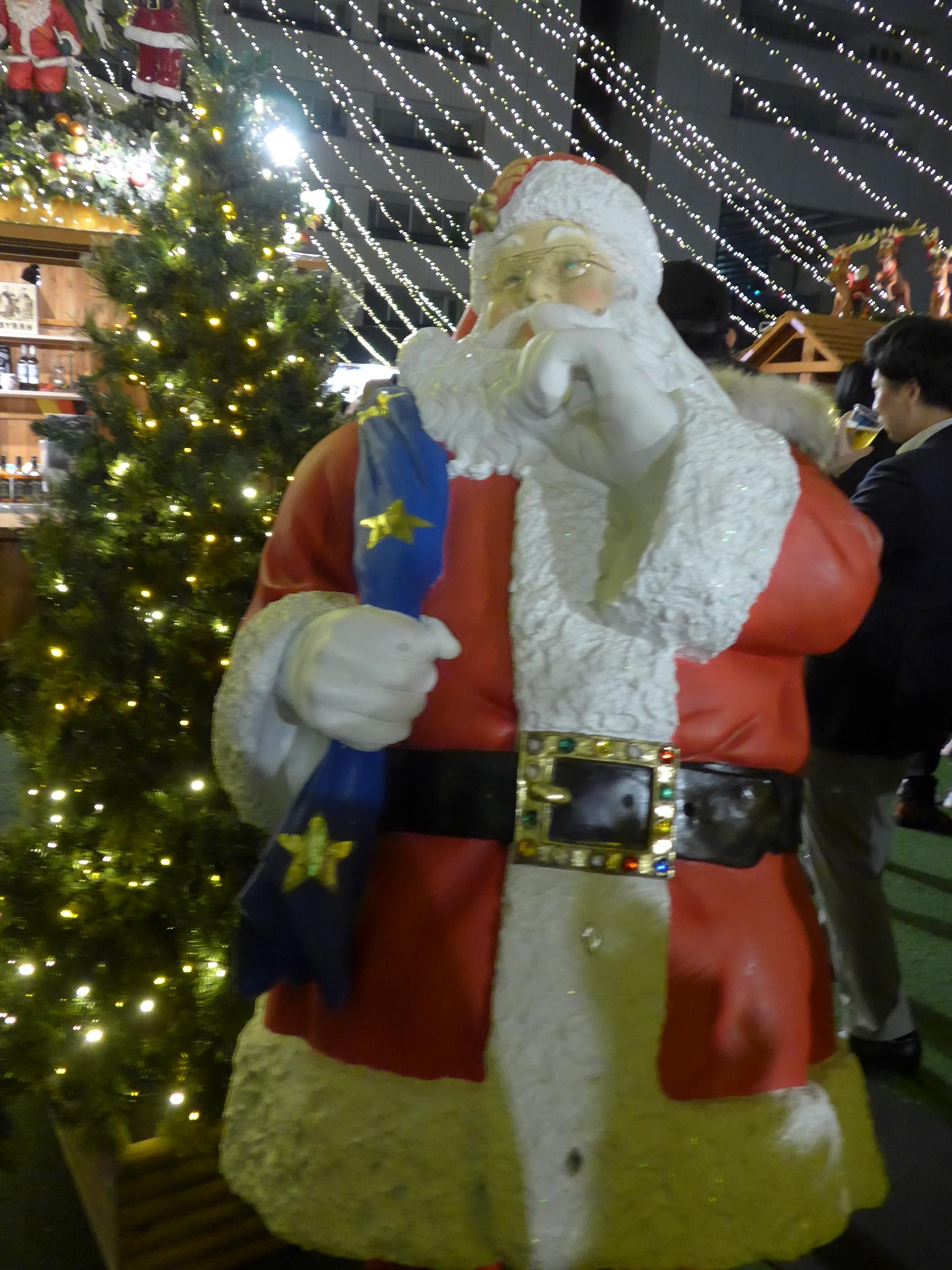 会場内の色んなサンタクロース