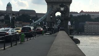 ブダペストのシンボル的な橋