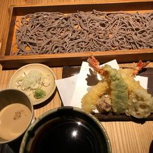 天ぷら蕎麦、追加の胡麻だれ