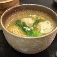 海老ワンタン麺