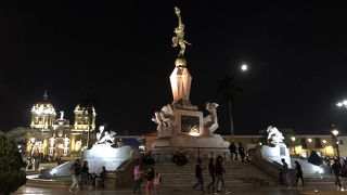 アルマス広場 (トルヒーヨ)