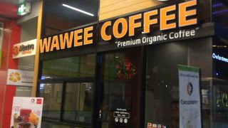 ワーウィー カフェ 