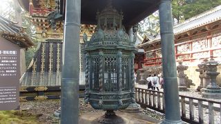 華厳の滝・日光山内散策で東照宮銅燈篭に寄りました