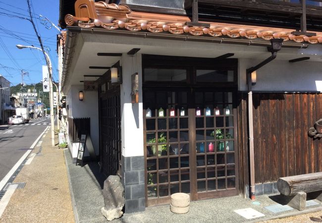 赤瓦五号館 久楽 クチコミ・アクセス・周辺情報｜倉吉 - フォートラベル