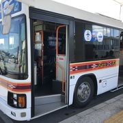 空港と離島ターミナル間を直通運転