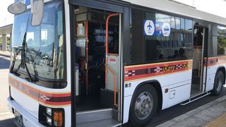 空港と離島ターミナル間を直通運転