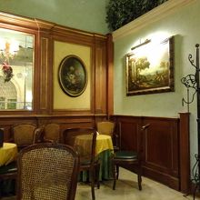 カフェ・ドーリア