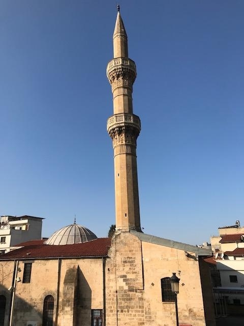 Sirvani camii