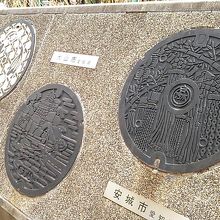 愛知周辺のマンホールが展示されてます