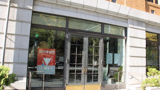 ピーターラビットの世界をバックに写真を撮れました