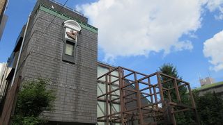 小説家や文化人らが足跡を残した場所であることが誇らしげに紹介されていました。