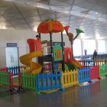 子供用遊具があります