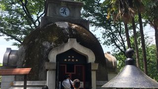 災難を乗り越えてきた上野”合格”大仏