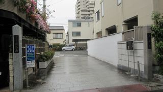 六地蔵塔があります