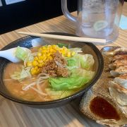 国道254号沿いにある味噌ラーメン専門店です。北海道、信州、江戸前味噌の3種から選べます。