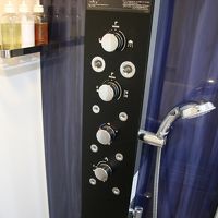 シャワールームも本格的