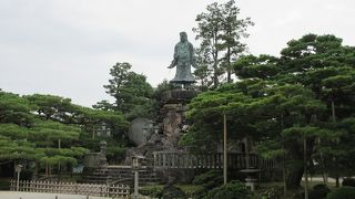 日本武尊像もそうですが、兼六園や加賀藩とは、本来は関係性が薄いように感じました。