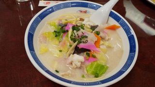 新地中華街の人気店でちゃんぽんランチ