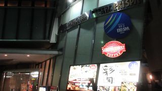 アパホテルの一階