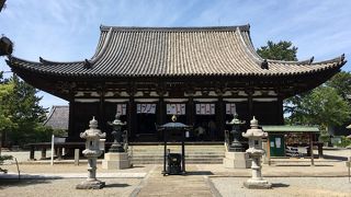 貴重な建築が並ぶ、雰囲気あるお寺。