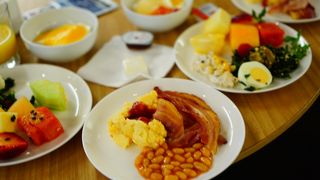 朝日が差し込む　オージー風朝食