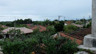 静かに歩いて町を散策させていただきました