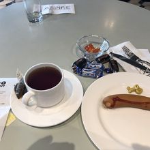 ウィンナーと紅茶