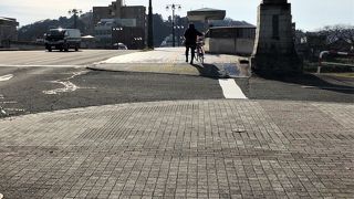 以前は足羽川にかかる唯一の橋だった。