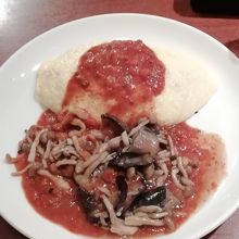 きのこのオムライス