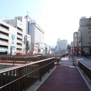 新地と結ぶ橋