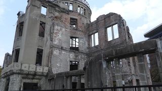 出張の途中に寄りました