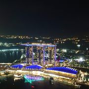 シンガポールの夜景を一望出来ます